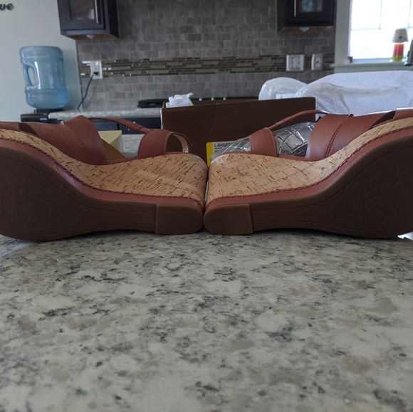 Brand Franco Wedge Sandals - Picture 4 of 7